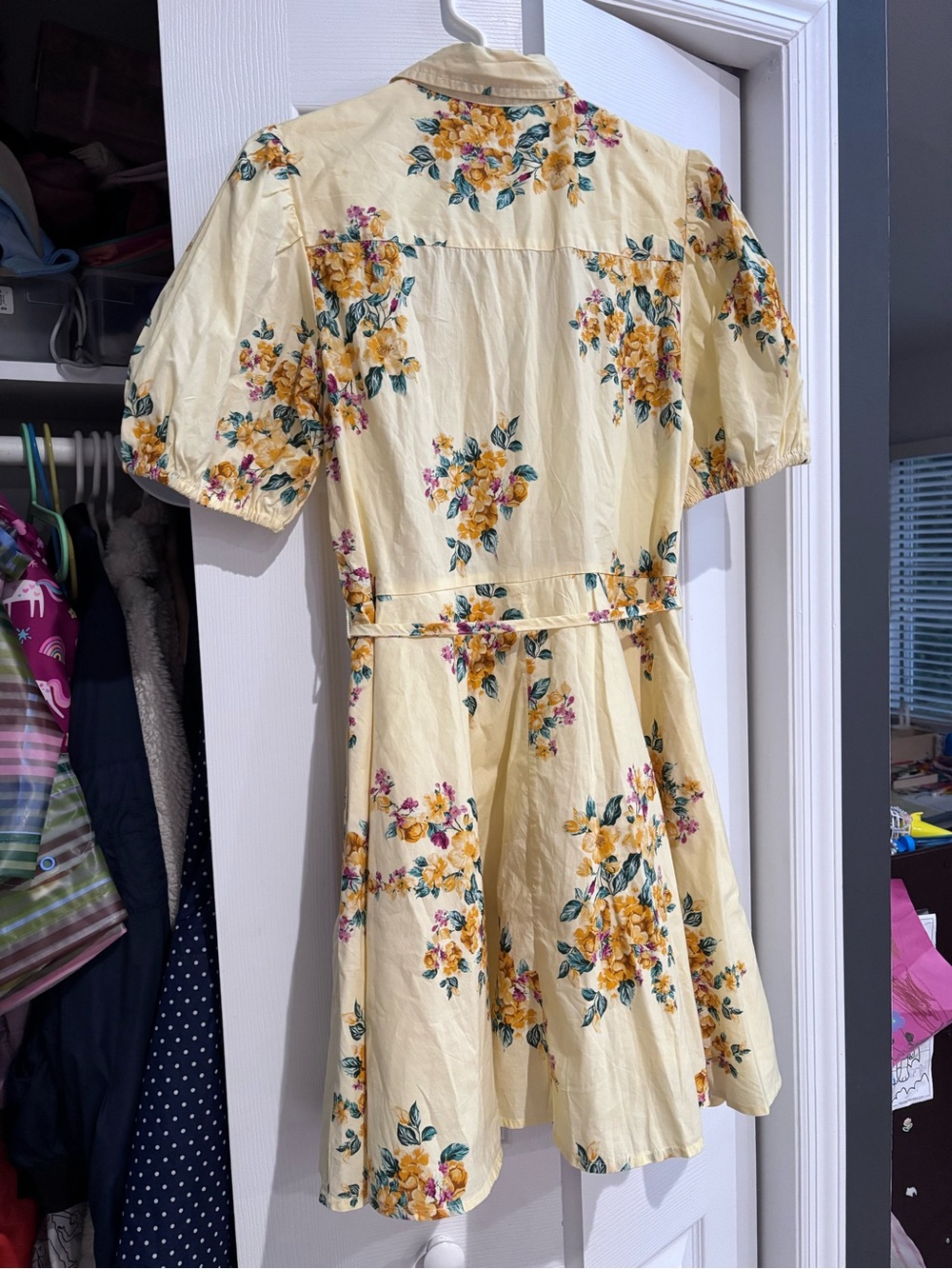 a new day Women's Yellow Floral Shirt Dress with Belt Size Small NWT - Picture 4 of 6